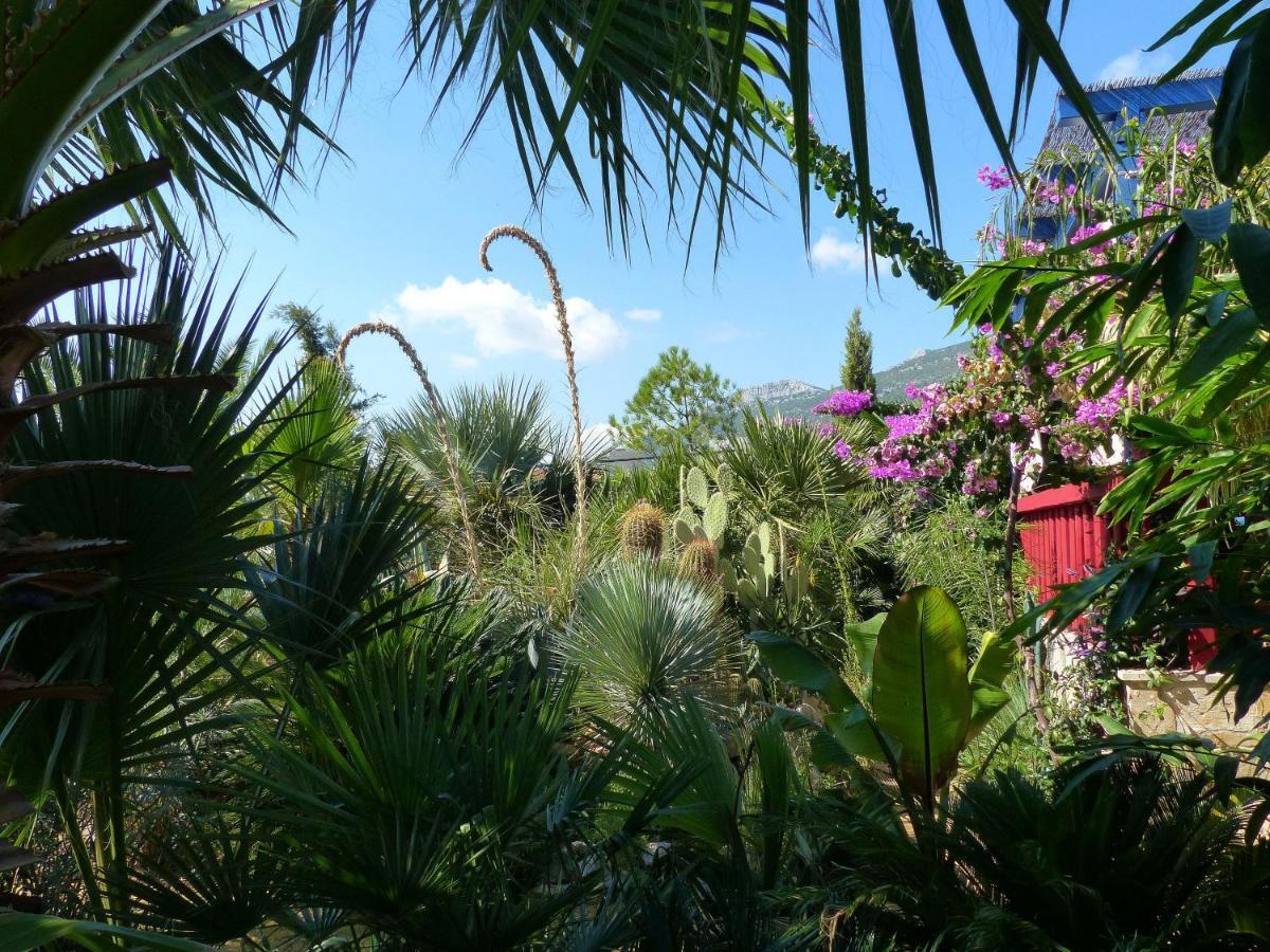 Villa Tropica, Total Privacy, Tropical Garden And Private Pool Kaštela Εξωτερικό φωτογραφία